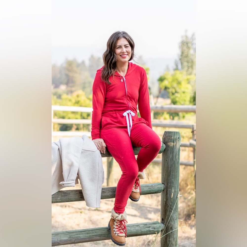 Jillian Harris x Smash + Tess red hooded romper size medium